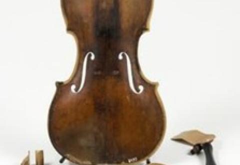 Violon (démembré), Giuseppe Guarneri del Gesù, Italie, inv. 3499